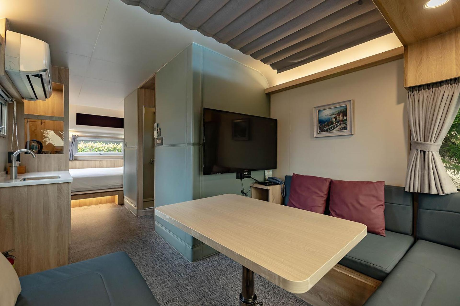 Tudor Dynasty Homestay Shoufeng Luaran gambar